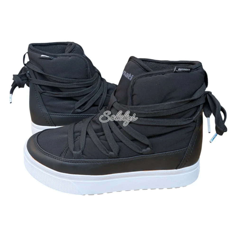 Native Chamonix Women 7 Water-Resistant Cold Winter Boot Jiffy Black Shell White